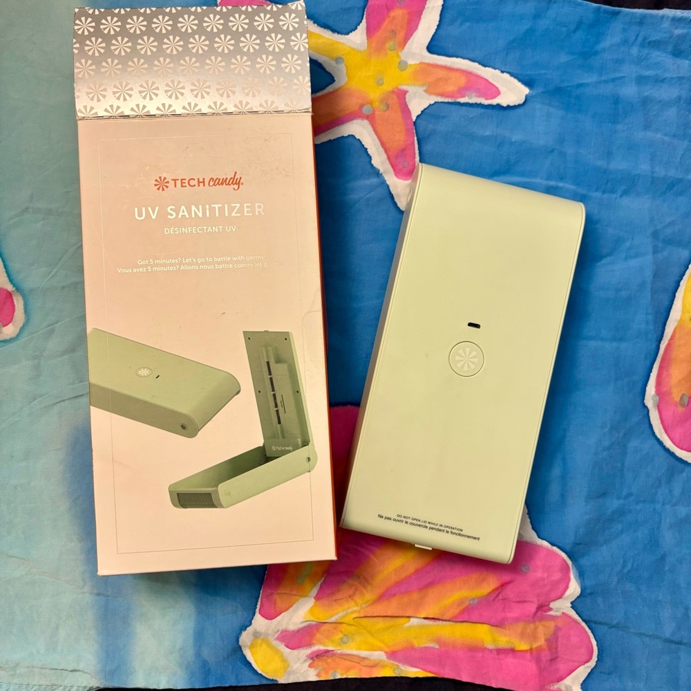 Tech Candy UV Light Portable Sanitizer Box 🧼 Disinfect Smartphones & more *NIB*